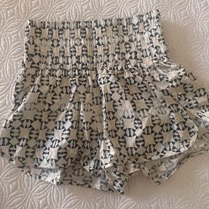 FP Movement shorts! Size small - EXCELLENT condition. Maybe worn 2-3 times.